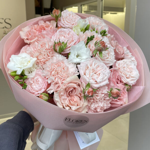 Flower Bouquet Blush